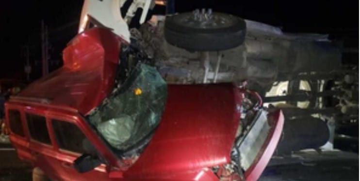 Muere familia completa al chocar con un tráiler en Coahuila