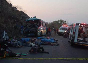 Accidente fatal en Jalisco: Mueren 14 trabajadores y 20 más resultaron heridos