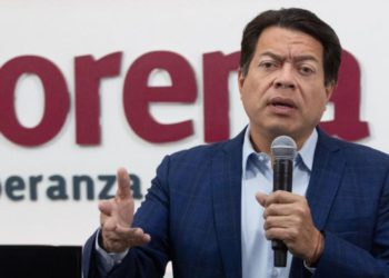 Morena denuncia a “traidores a la patria” ante la FGR