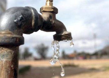 Cobrarán multas a quien desperdicie agua