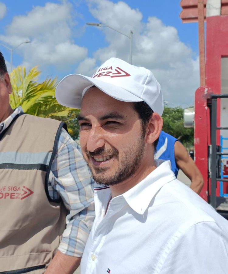 Mauricio Mayans Díaz, Coordinador del Distrito 9