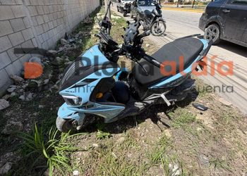 Milagro en Playa del Carmen: Casco salva a una madre y sus dos hijos tras derrapar en motocicleta
