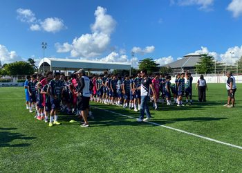 Inter Playa entrega uniformes a sus jóvenes futbolistas y refuerza la identidad deportiva de la ciudad