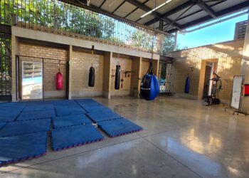 Playa del Carmen ofrece clases deportivas gratuitas para niñas, niños y jóvenes en la colonia Forjadores