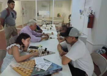 Abren espacio gratuito para aprender ajedrez en el Domo Forjadores de Playa del Carmen