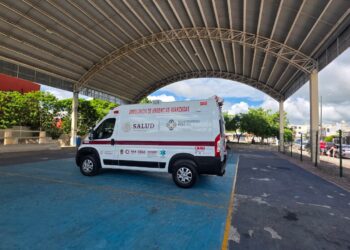 Llevan servicios médicos gratuitos a Villamar I; llaman a vecinos a aprovechar la brigada de salud